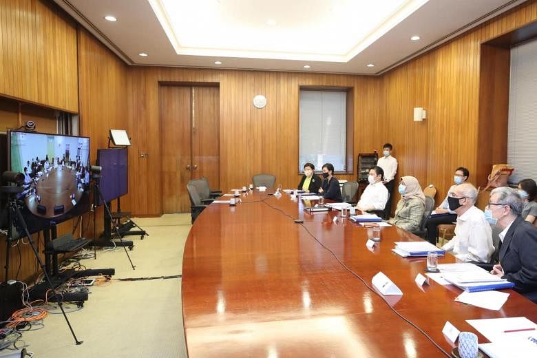 Featured Post Image - Pekerjaan dimulai pada Anggaran 2021 saat DPM Heng memberi pengarahan kepada Presiden tentang prospek ekonomi